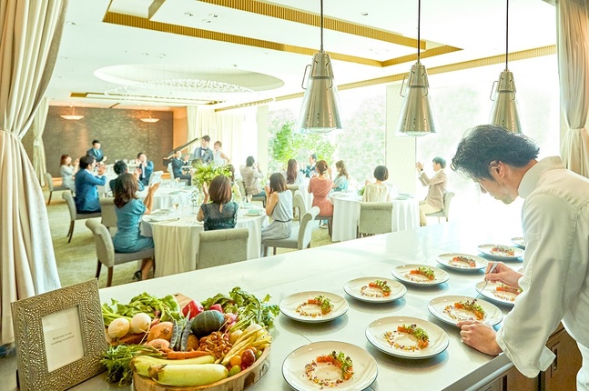 3組限定【国産牛の贅沢Lunch】 +オープンキッチン付会場見学!
