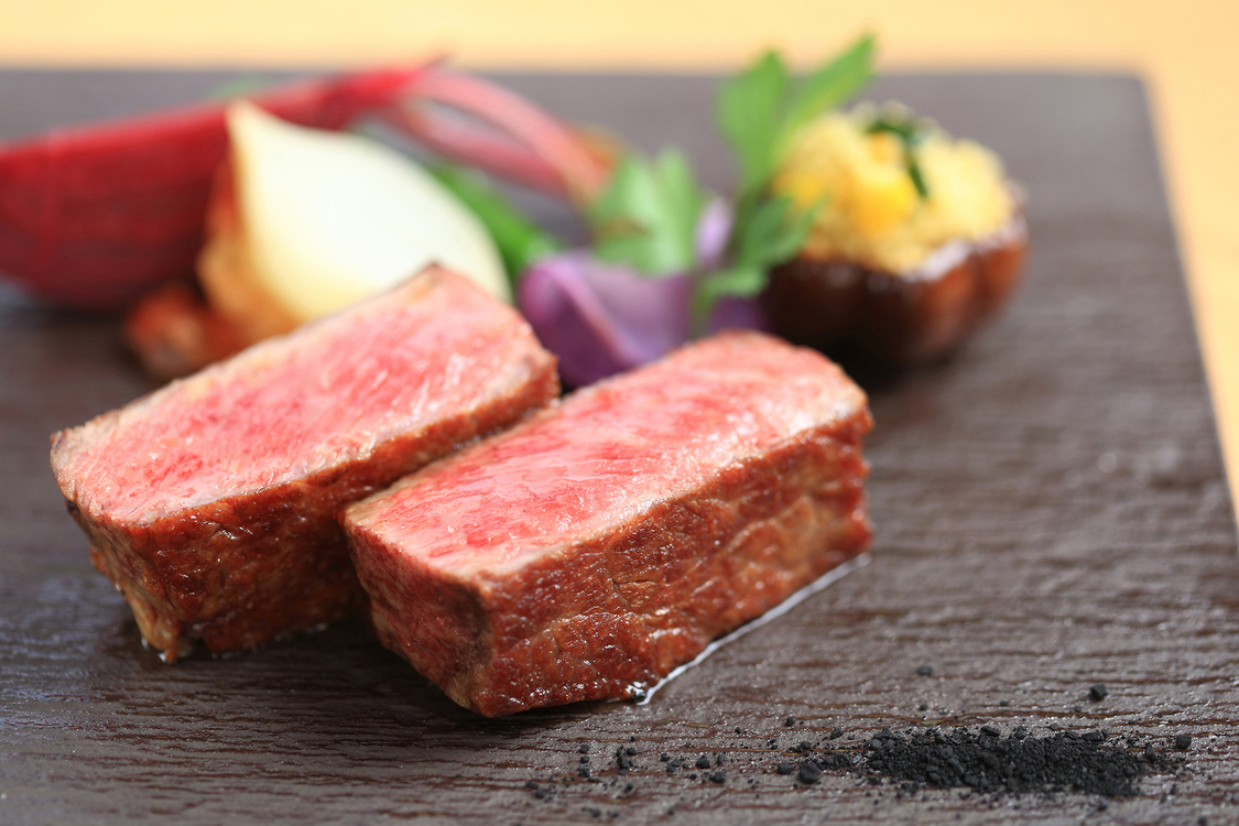 <予約の取れないレストラン>大赤字覚悟!2万円相当コース試食